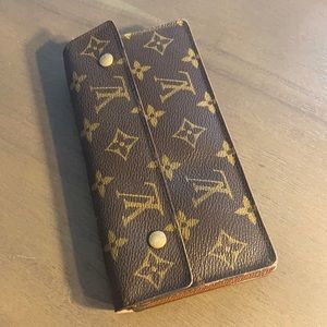 Louis Vuitton chain wallet